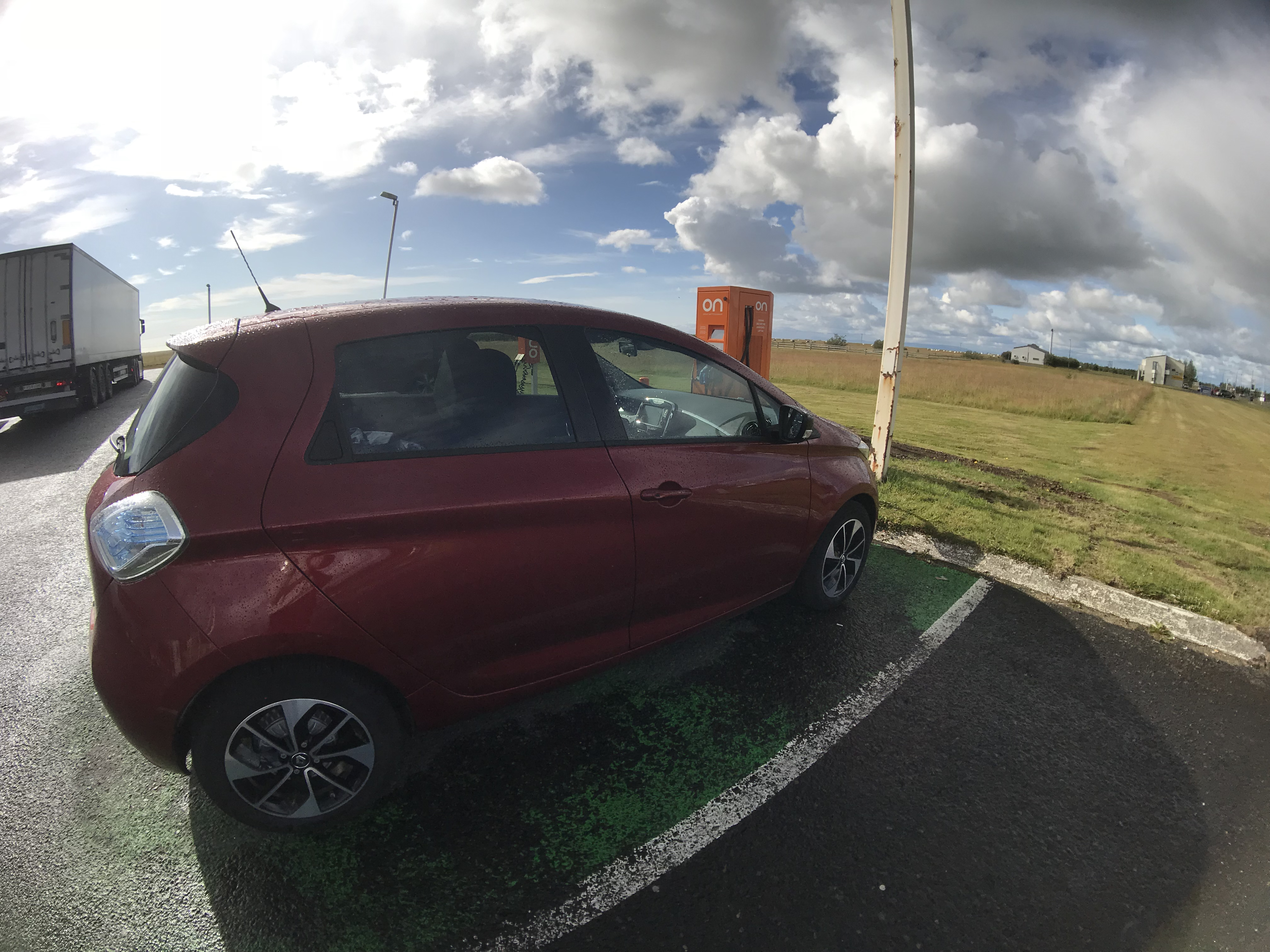 Renault Zoe in the Rain